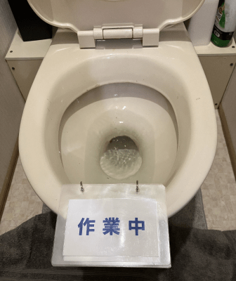 掛川市の施工実績紹介｜トイレの詰まり除去(作業前)